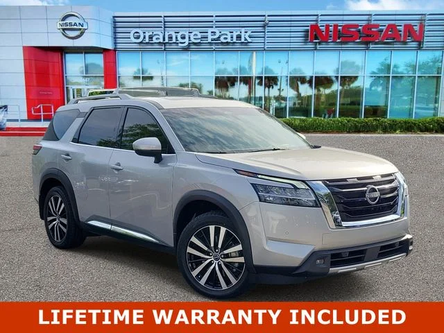2023 Nissan Pathfinder Platinum