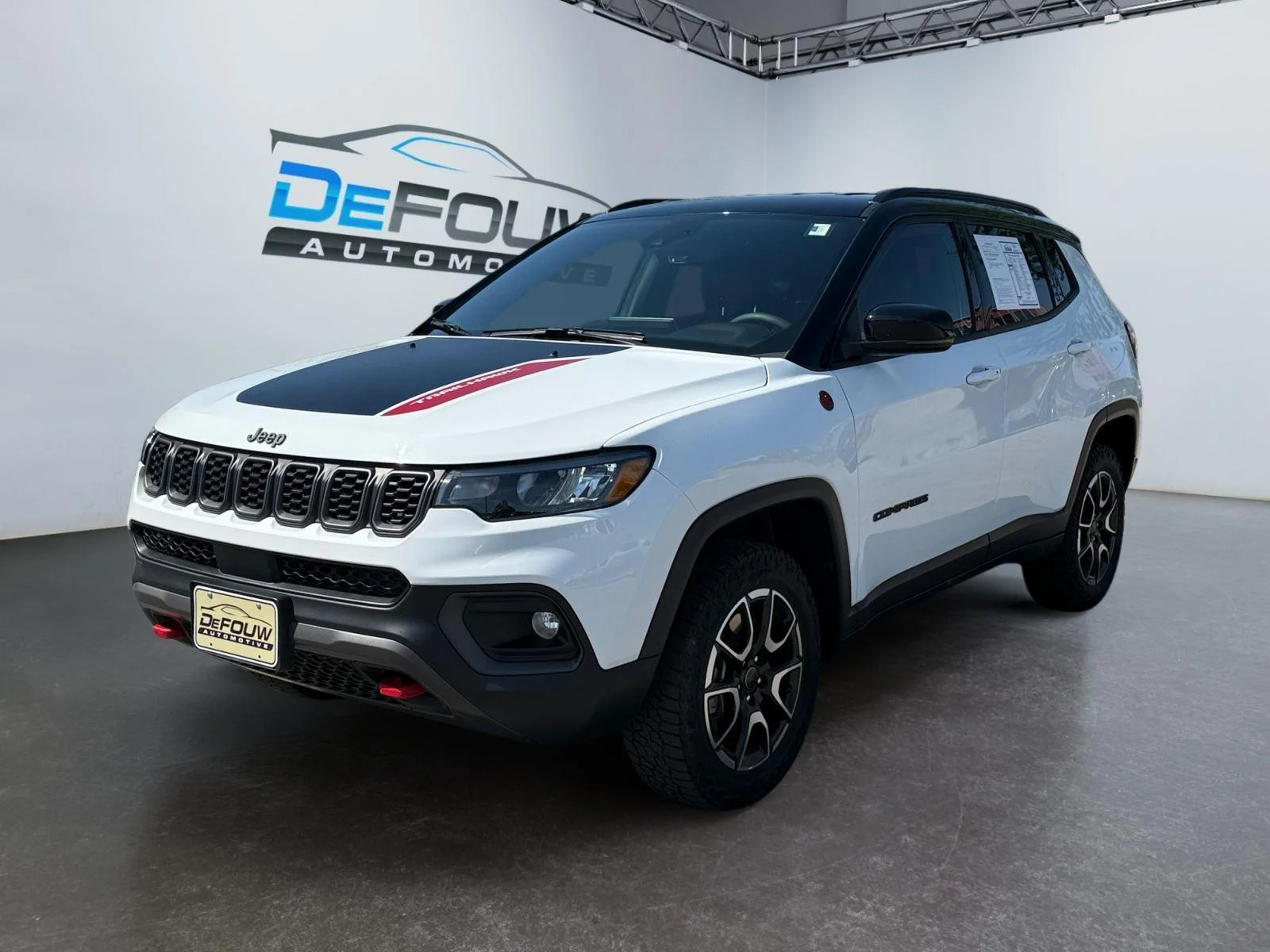 Used 2025 Bright White Clearcoat Jeep Trailhawk image 7