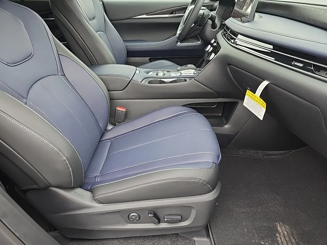 New 2026 HARBOR GRAY INFINITI Sport AWD image 39