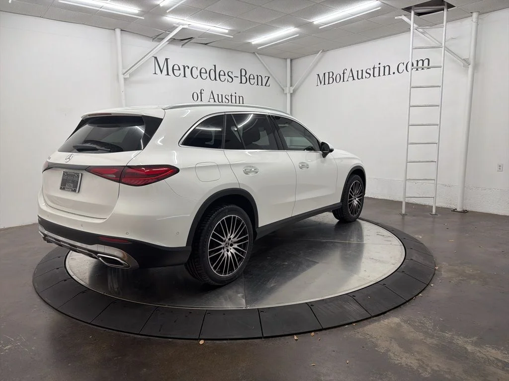 Used 2026 White Mercedes-Benz GLC 300 image 7