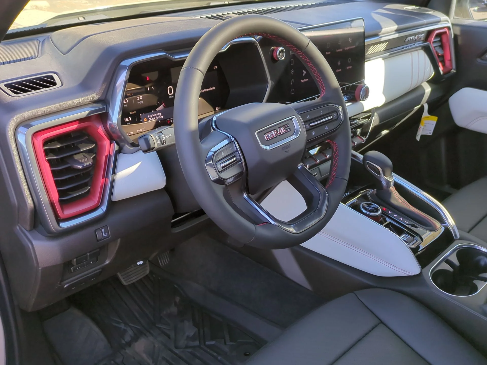 2023 GMC Canyon AT4X - Photo 11