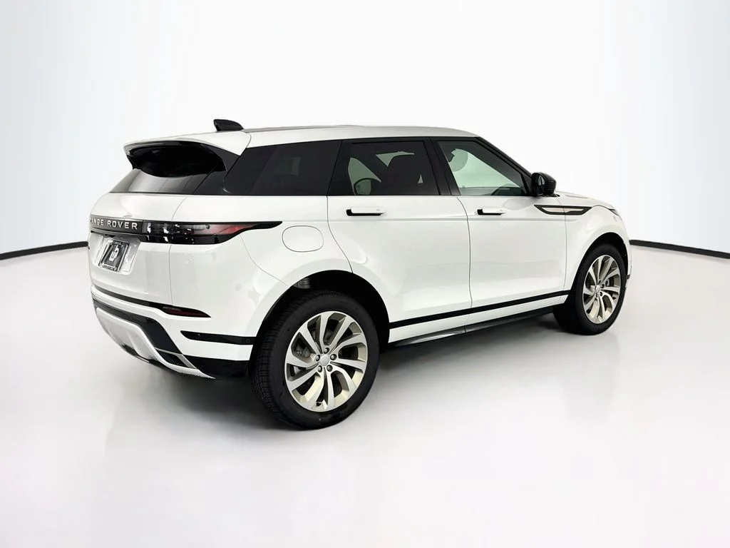 New 2026 Fuji White Land Rover Hoxton Edition image 5