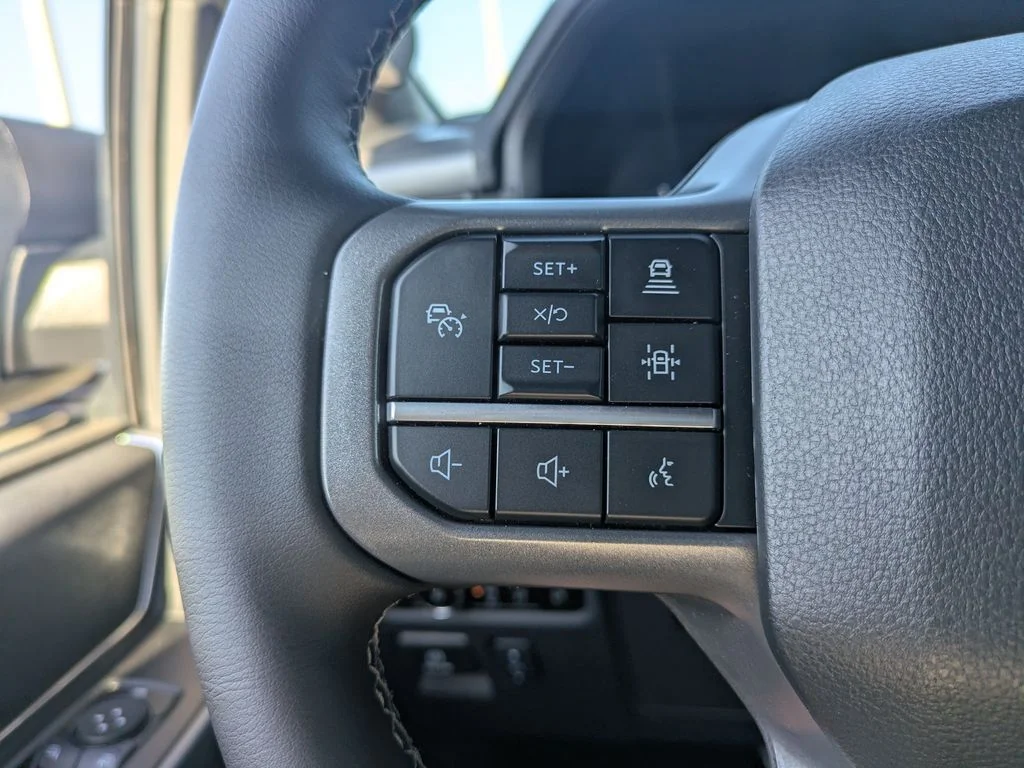 New 2026 Agate Black Metallic Ford XLT image 30