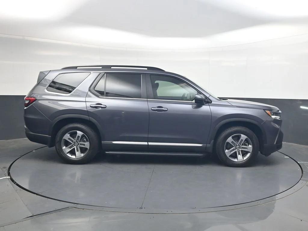 Used 2025 Modern Steel Metallic Honda EX-L image 3