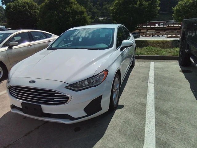 2020 Ford Fusion Hybrid SE