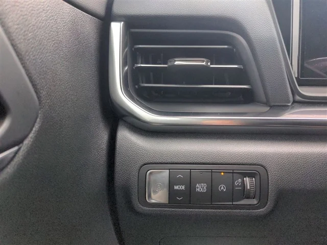 New 2026 Sterling Metallic GMC Elevation image 77