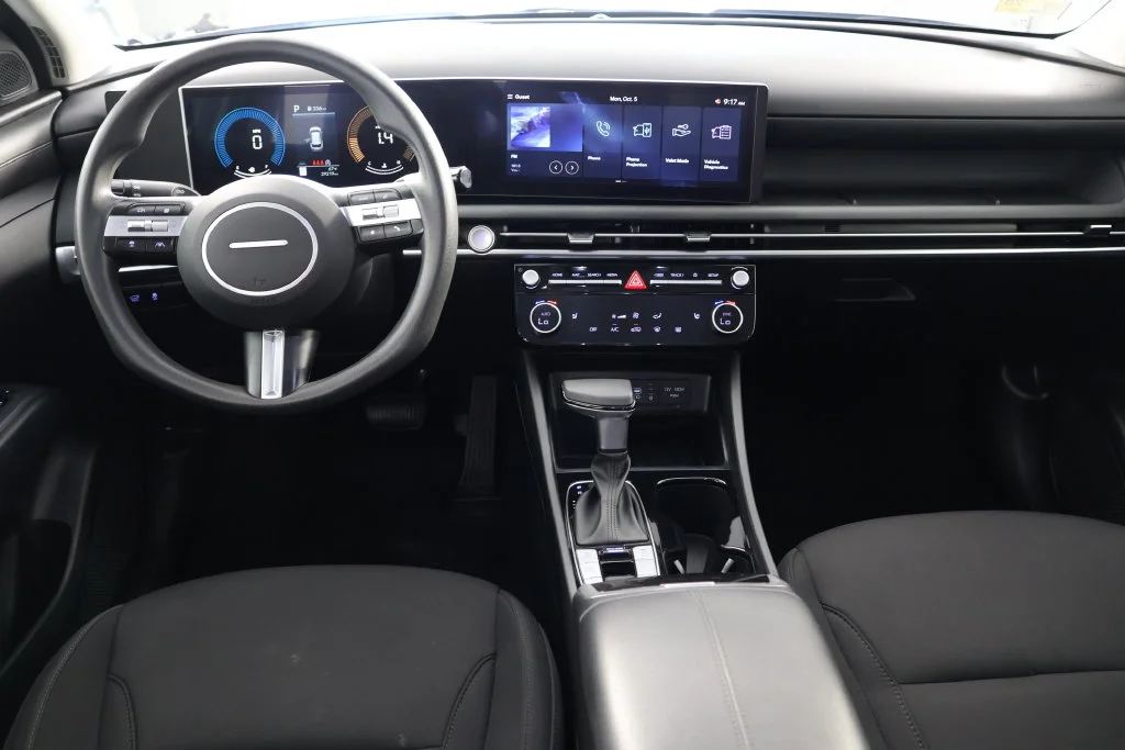 Used 2025 Shimmering Silver Hyundai SEL image 2