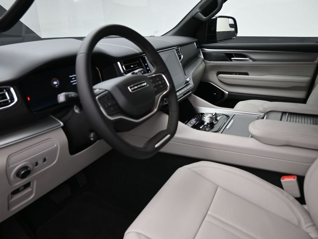 New 2026 High Gloss Black Exterior Paint Jeep Limited Reserve image 19