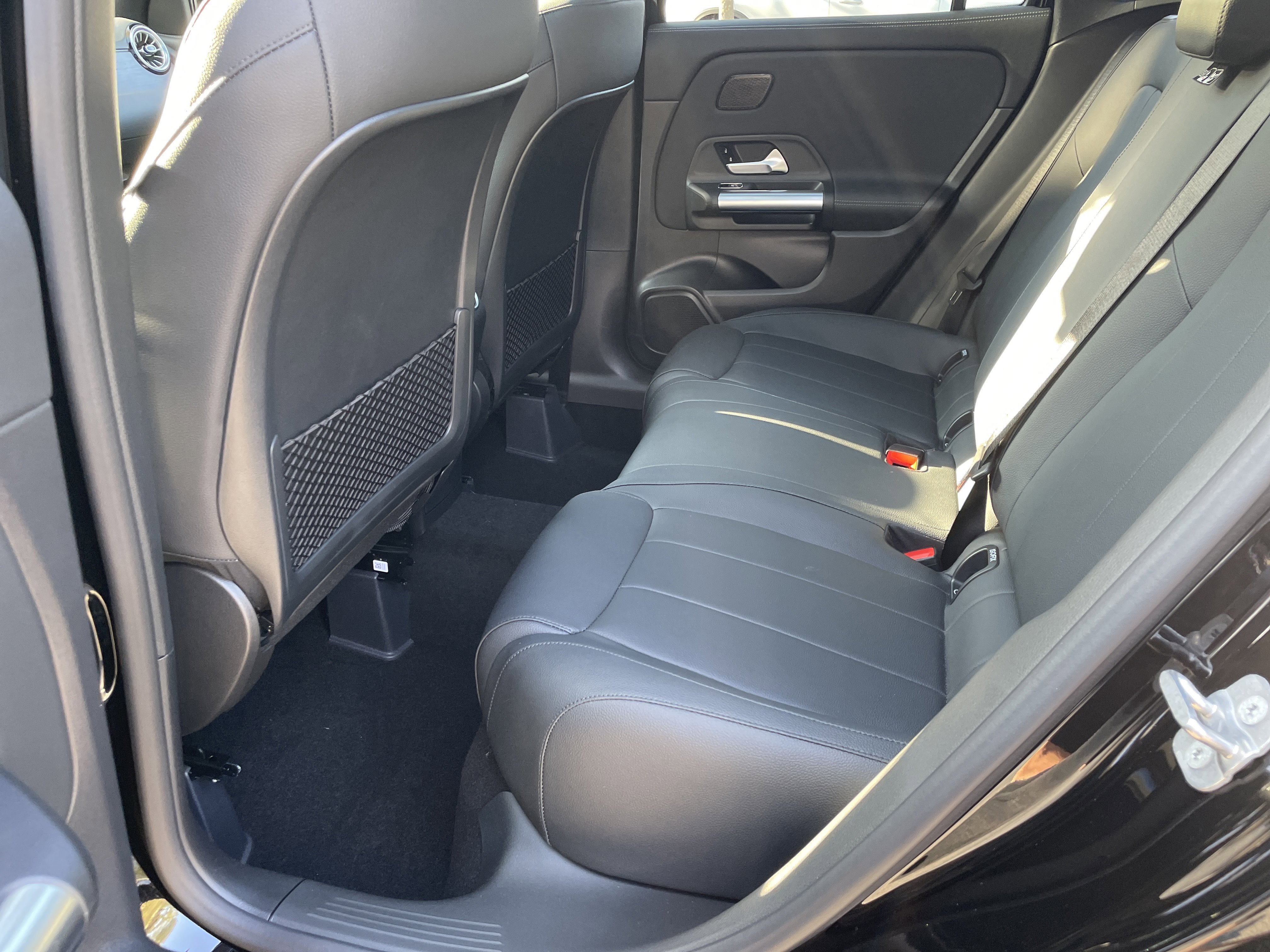 New 2026 Night Black Mercedes-Benz GLA 250 SUV image 35