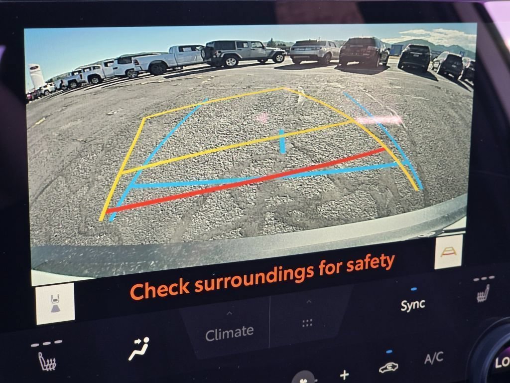 New 2026 Wind Chill Pearl Toyota SE image 5
