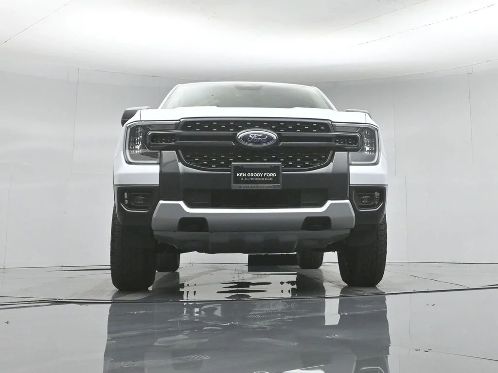 New 2026 Oxford White Ford XLT image 42