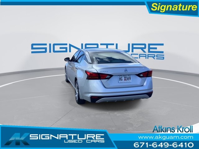 Used 2022 Brilliant Silver Metallic Nissan 2.5 S image 8