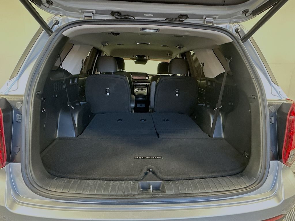 Used 2023 Silver Hyundai SEL image 26
