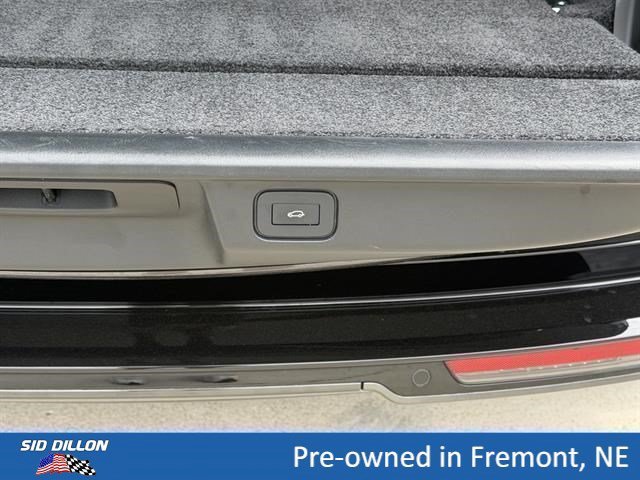 Used 2025 Gray Land Rover SE image 6