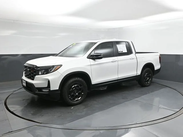 2025 Honda Ridgeline TrailSport+'s photo