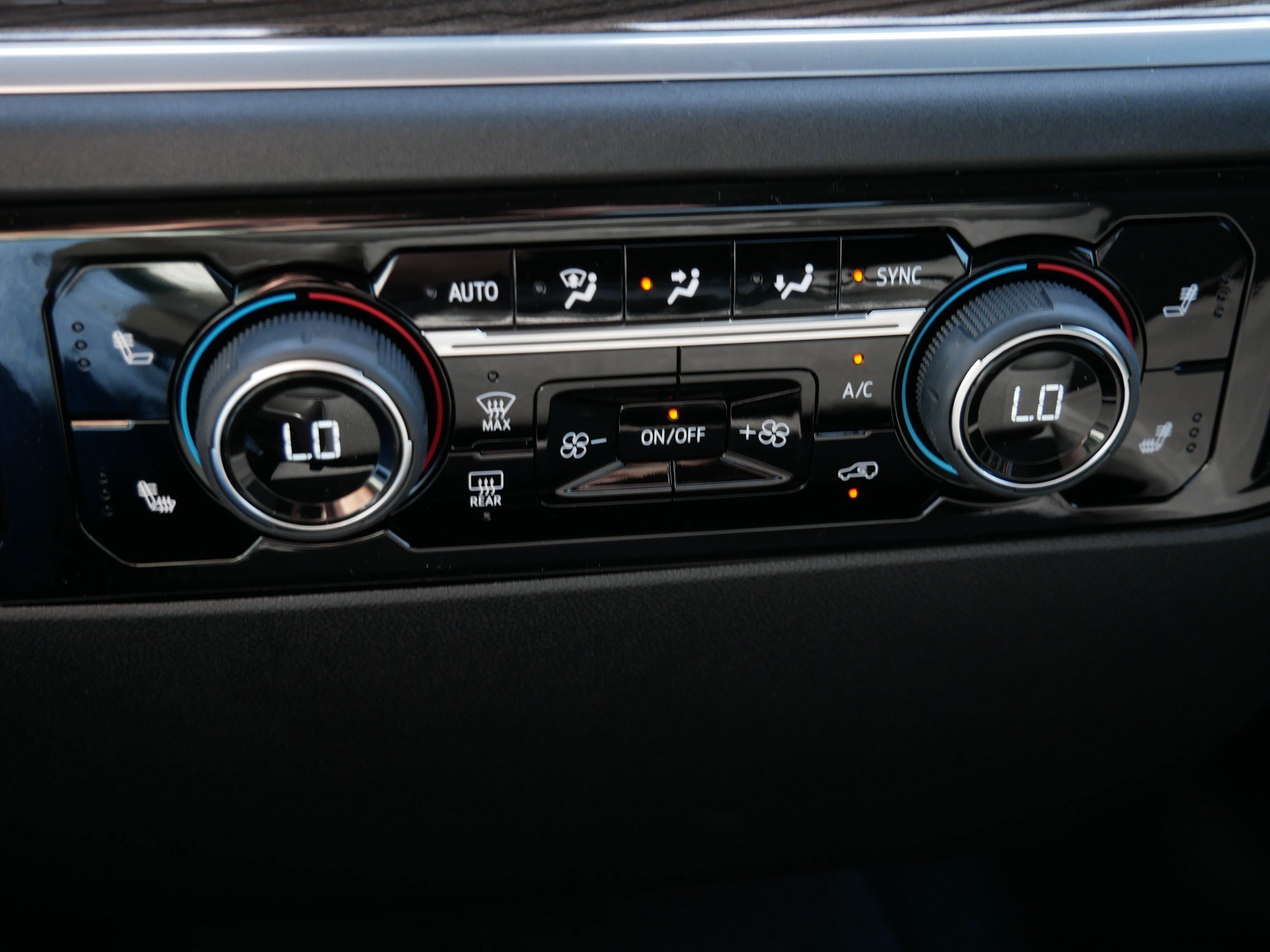 2026 Chevrolet Silverado 1500 LT - Photo 8