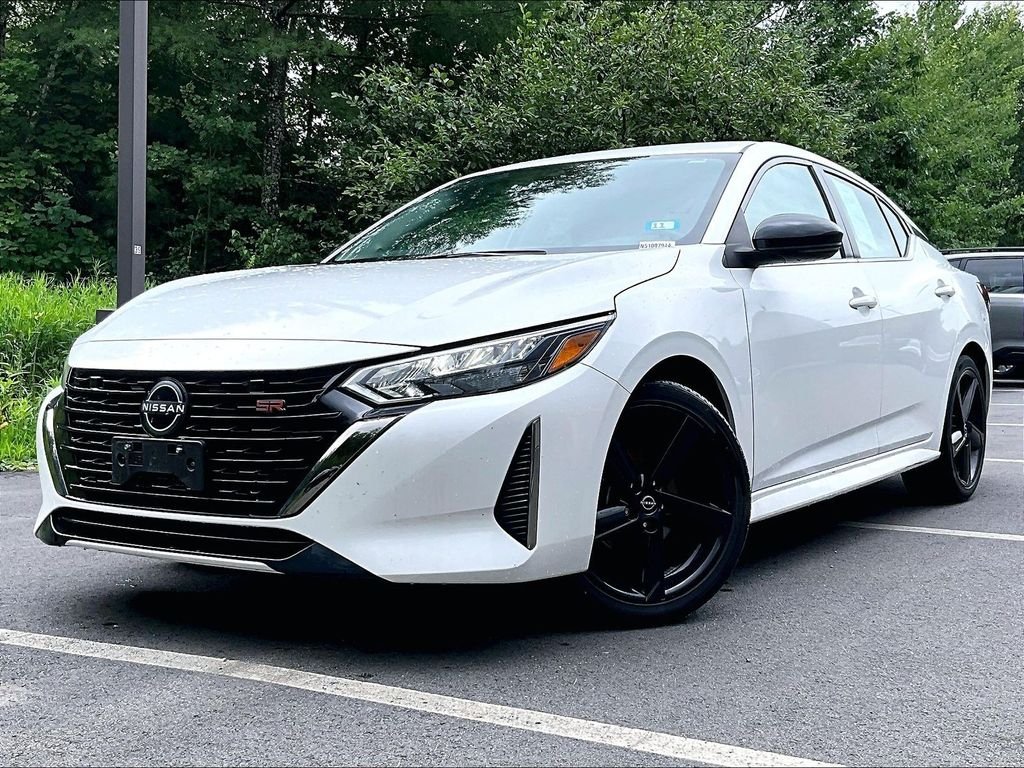 Used 2024 White Nissan SR image 3
