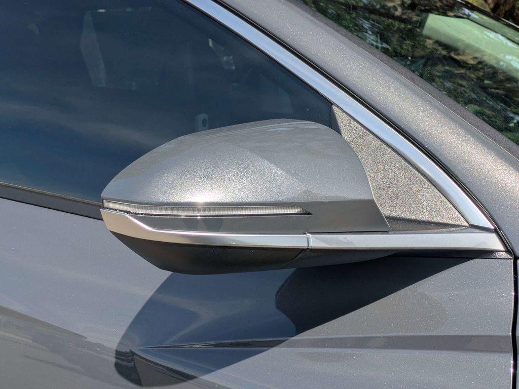 New 2026 Gray Hyundai SEL Premium FWD image 10