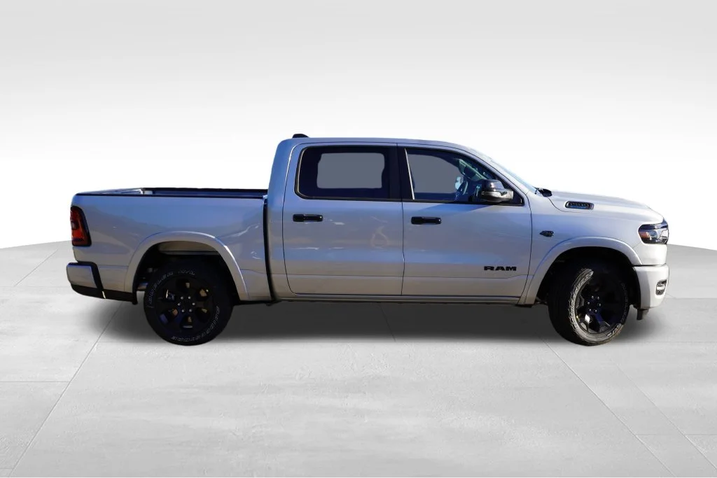 New 2027 Silver Zynith Exterior Paint RAM Big Horn image 2
