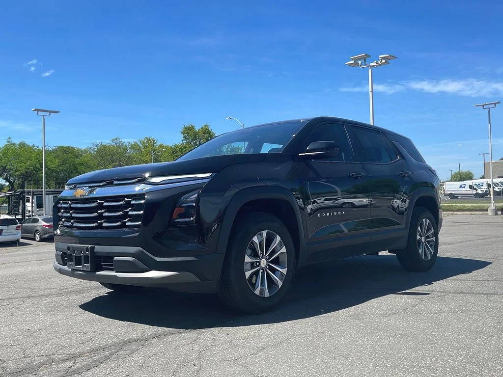 2025 Chevrolet Equinox LT - Photo 30