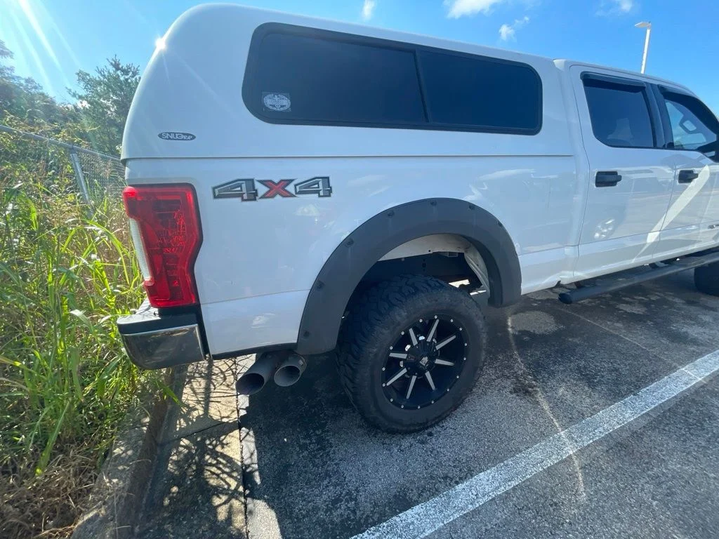 Used 2017 White Ford XLT image 19