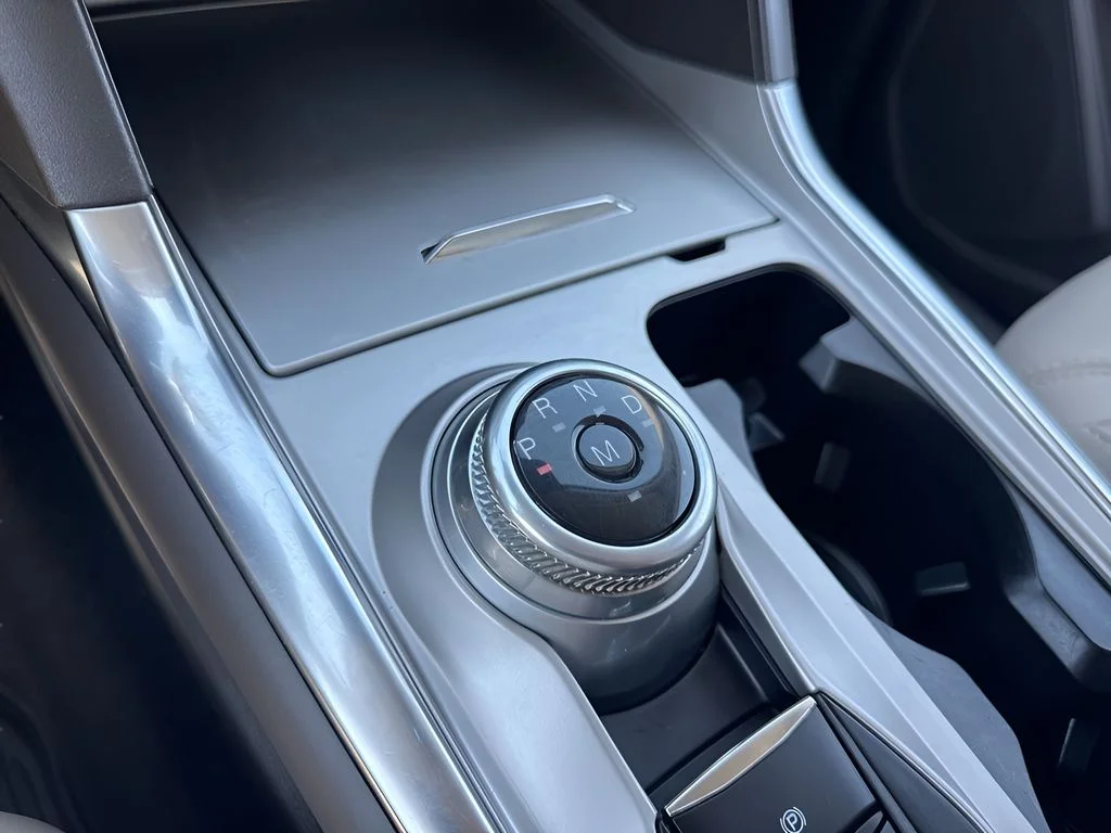 Used 2021 White Ford Platinum image 19