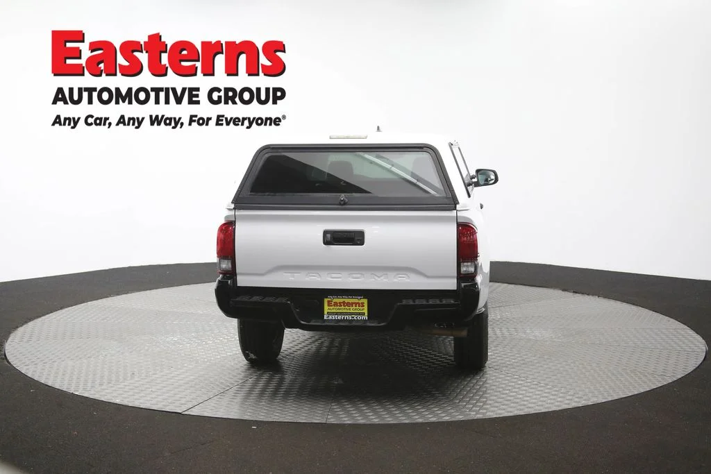 Used 2018 White Toyota SR image 35