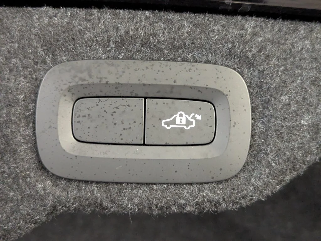 Used 2020 Black Volvo T5 Inscription image 58