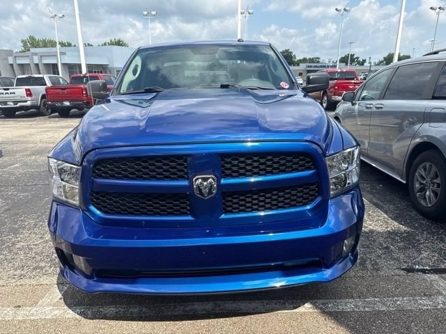 Used 2016 Blue Streak Pearlcoat Ram Express image 17