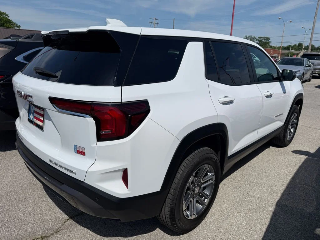 Used 2026 White GMC Elevation image 6
