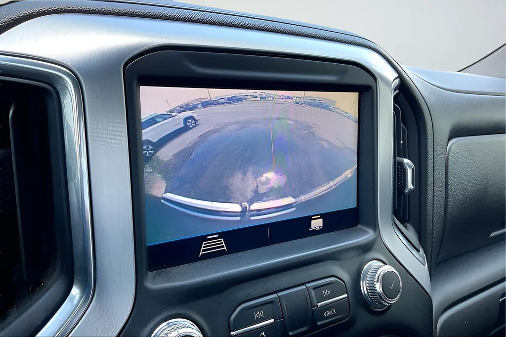 Used 2021 Brown GMC Elevation image 13