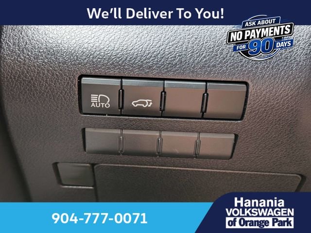 Used 2022 Silver Lexus 350 image 27