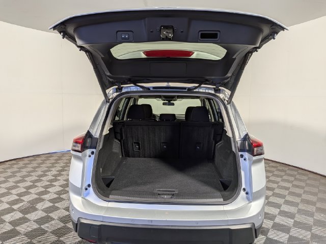 Used 2024 Silver Nissan SV image 8