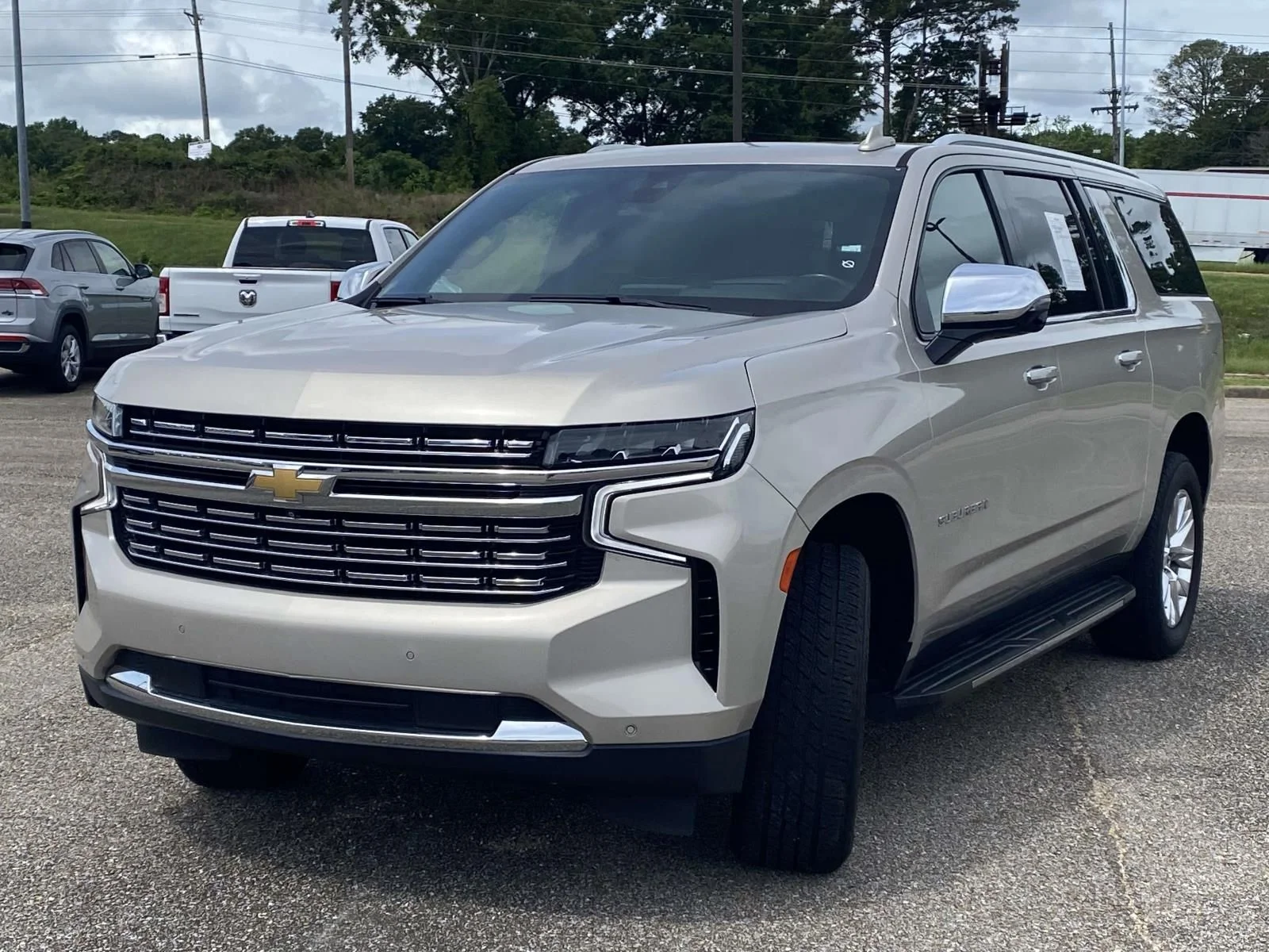 Used 2021 Beige Chevrolet Premier image 3