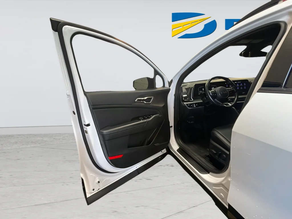 Used 2023 White Kia X-Line image 34