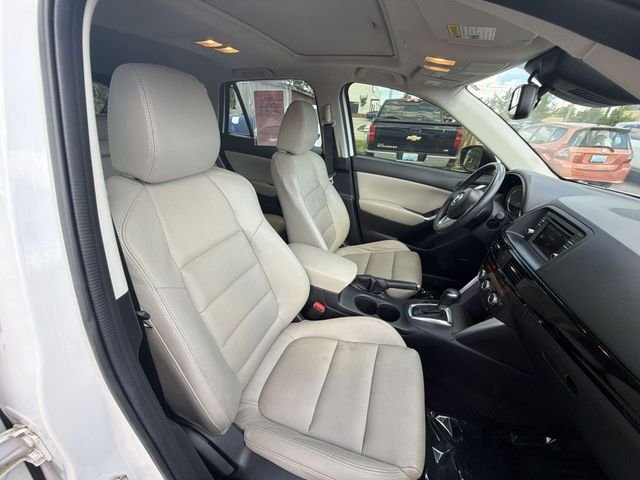 Used 2015 White Mazda Grand Touring image 23
