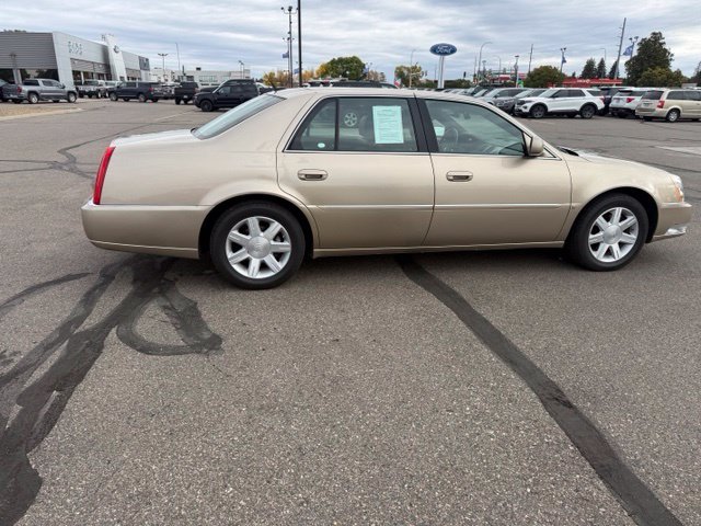 Used 2006 Beige Cadillac Base image 11