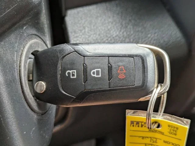 Used 2020 Velocity Blue Ford XL image 31