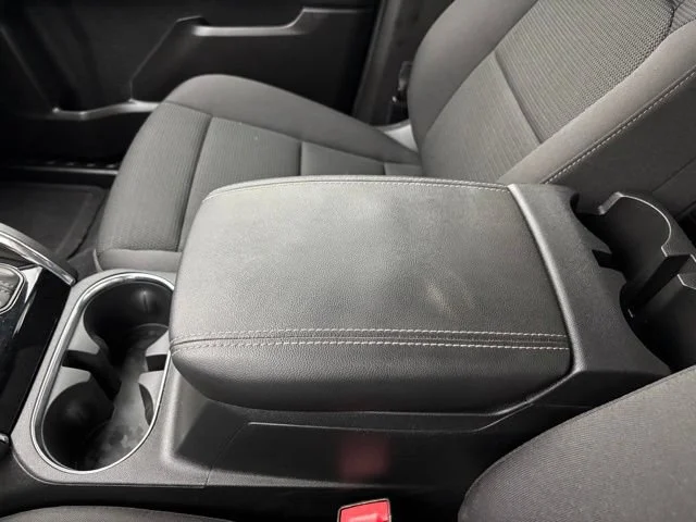 Used 2025 Summit White GMC Elevation image 24