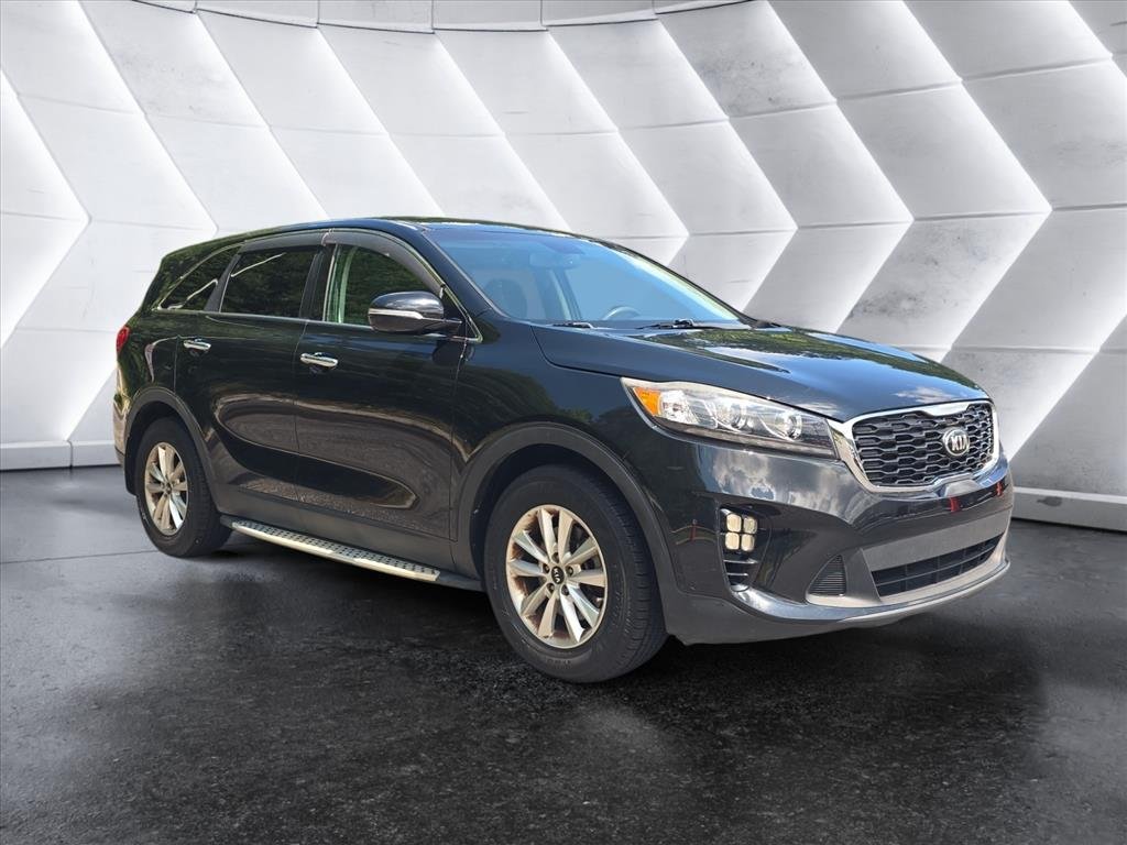 Used 2019 Black Kia L image 7