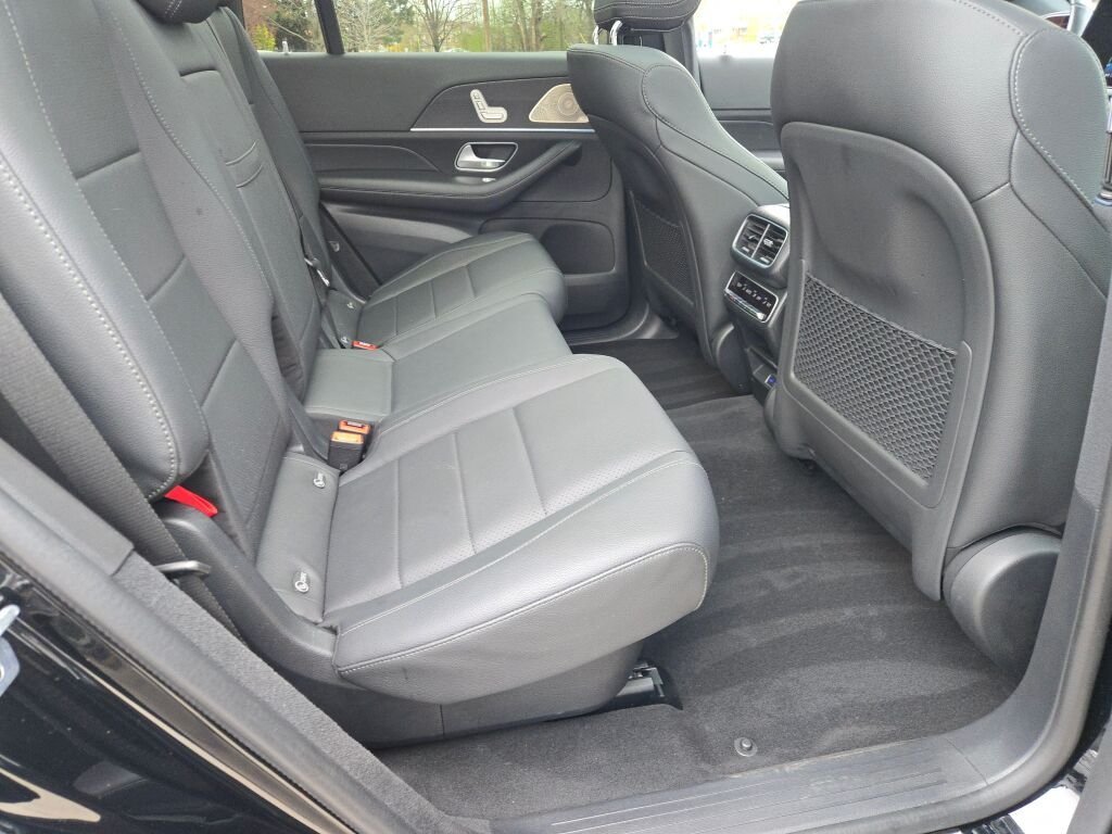 Used 2025  Mercedes-Benz GLS 450 image 9