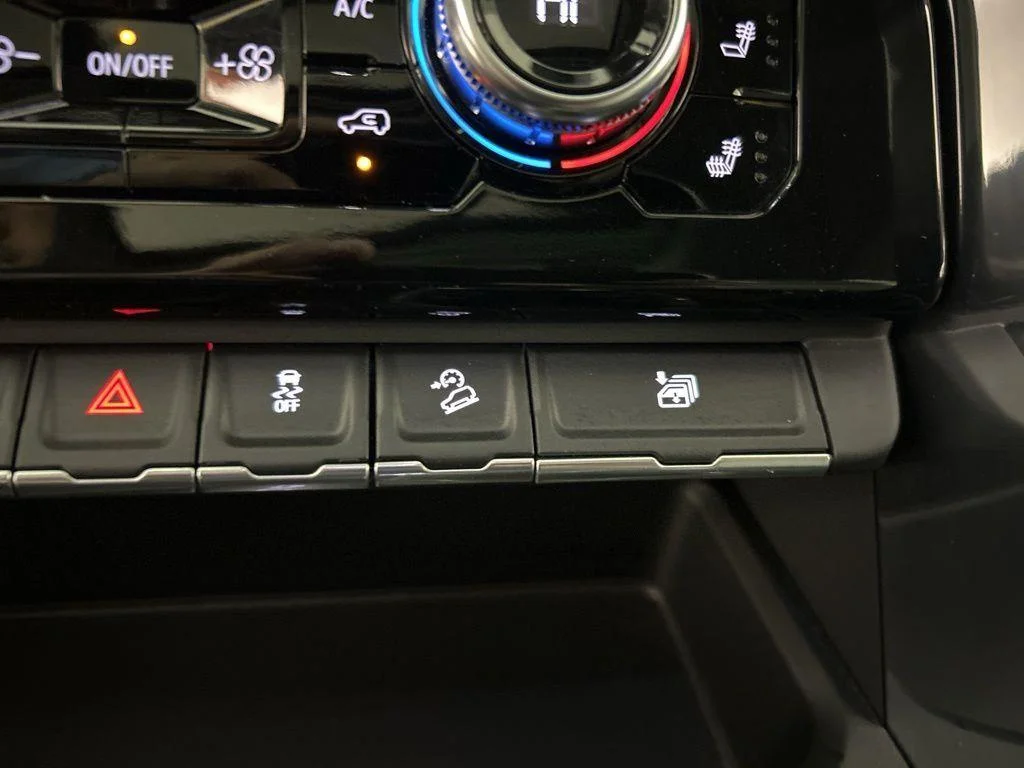 Used 2023 Titanium GMC Denali image 35