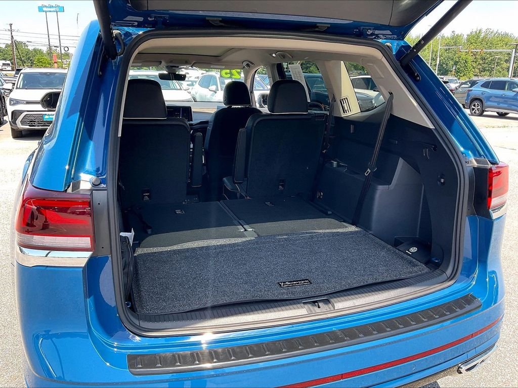 Used 2025 Blue Metallic Volkswagen 2.0T SEL Premium R-Line image 37