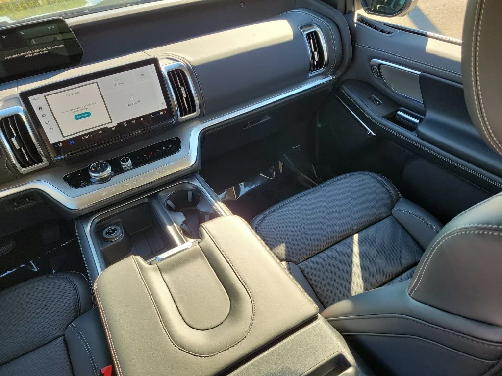 New 2027 Black Ford Platinum image 11
