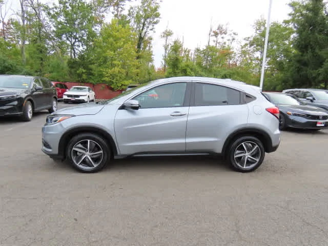 Certified Used 2021 Lunar Silver Metallic Honda EX image 3