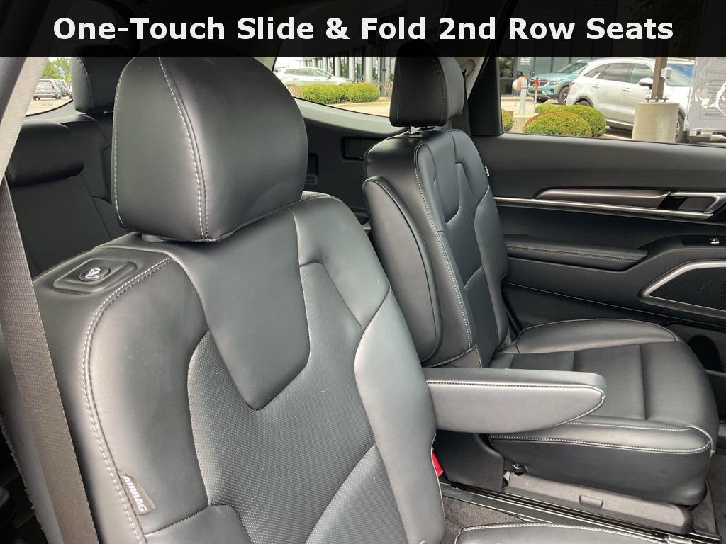 Certified Used 2024 Ebony Black Kia S image 15