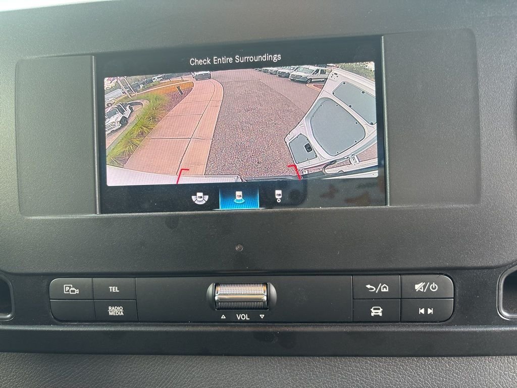 Used 2024 White Mercedes-Benz Cargo 170 WB image 33