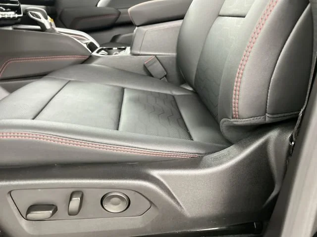 2026 Chevrolet Colorado Z71 - Photo 22