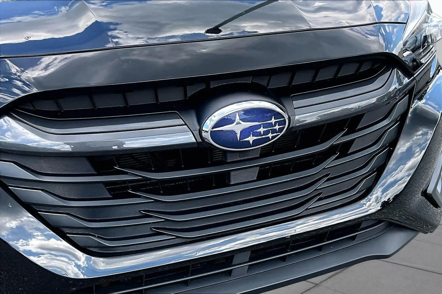 Used 2023 Crystal Black Silica Subaru Premium image 29