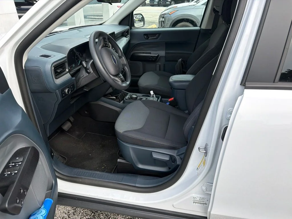 Used 2024 White Ford XL image 4